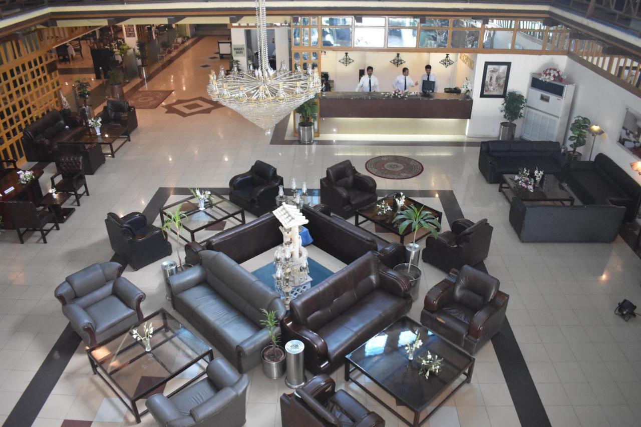 Hotel Royal Palace راوالبيندي المظهر الخارجي الصورة