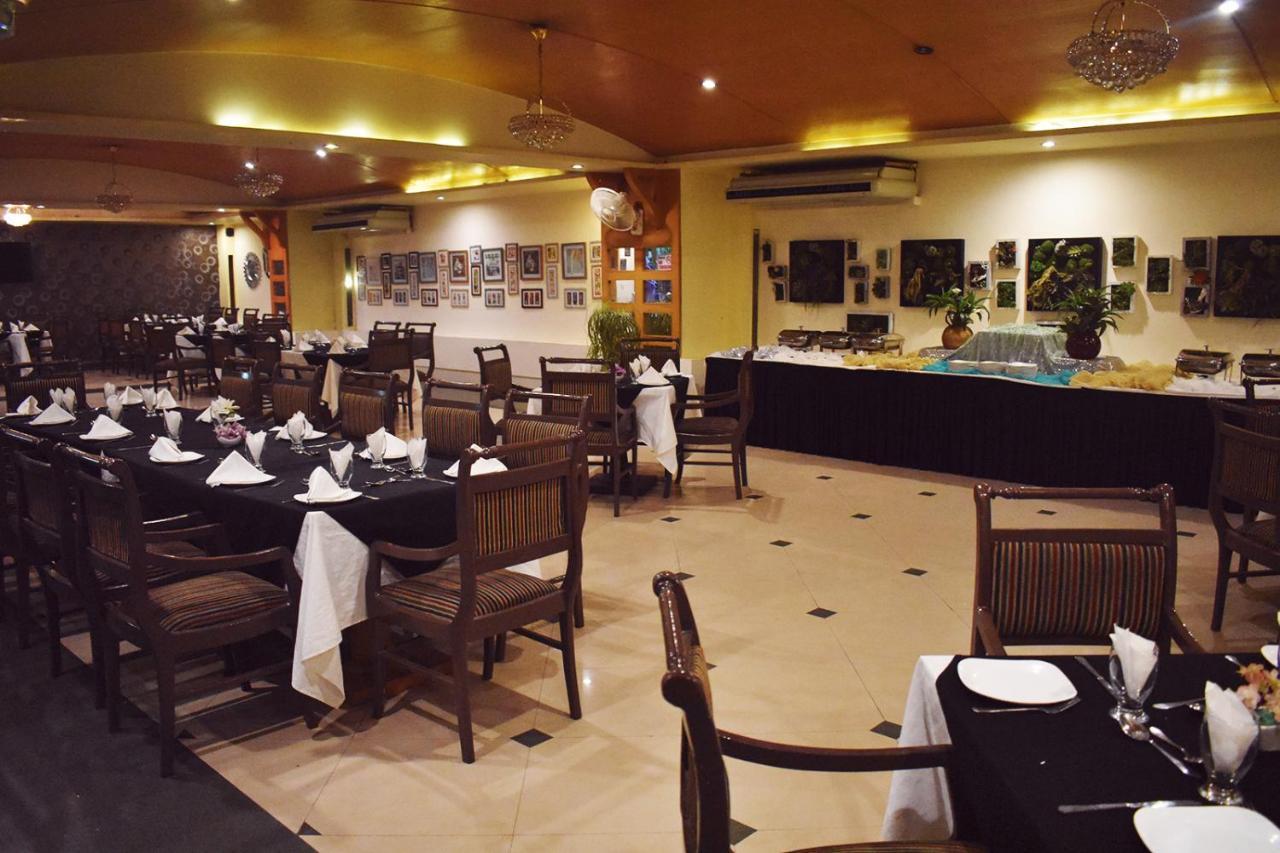 Hotel Royal Palace راوالبيندي المظهر الخارجي الصورة