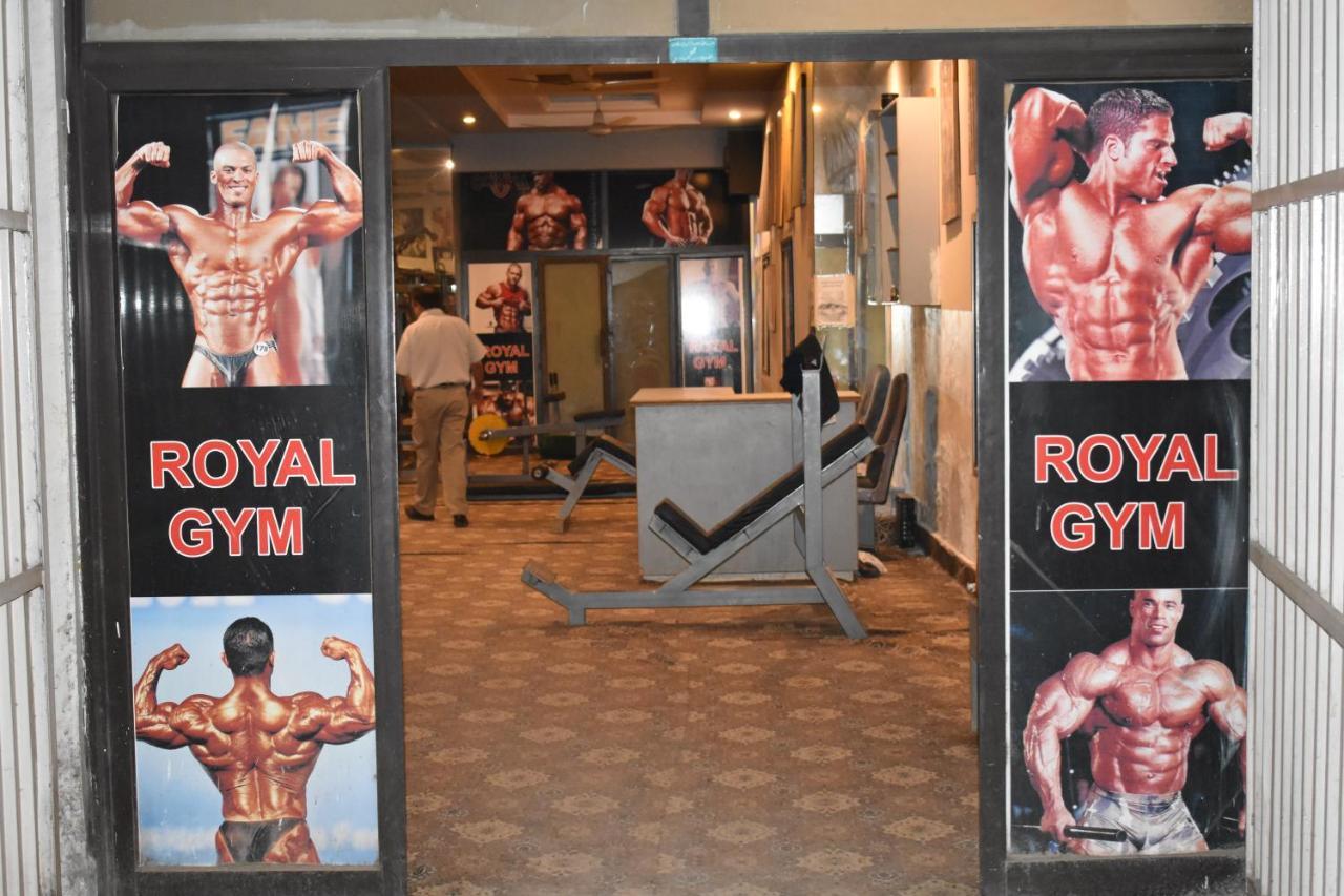 Hotel Royal Palace راوالبيندي المظهر الخارجي الصورة