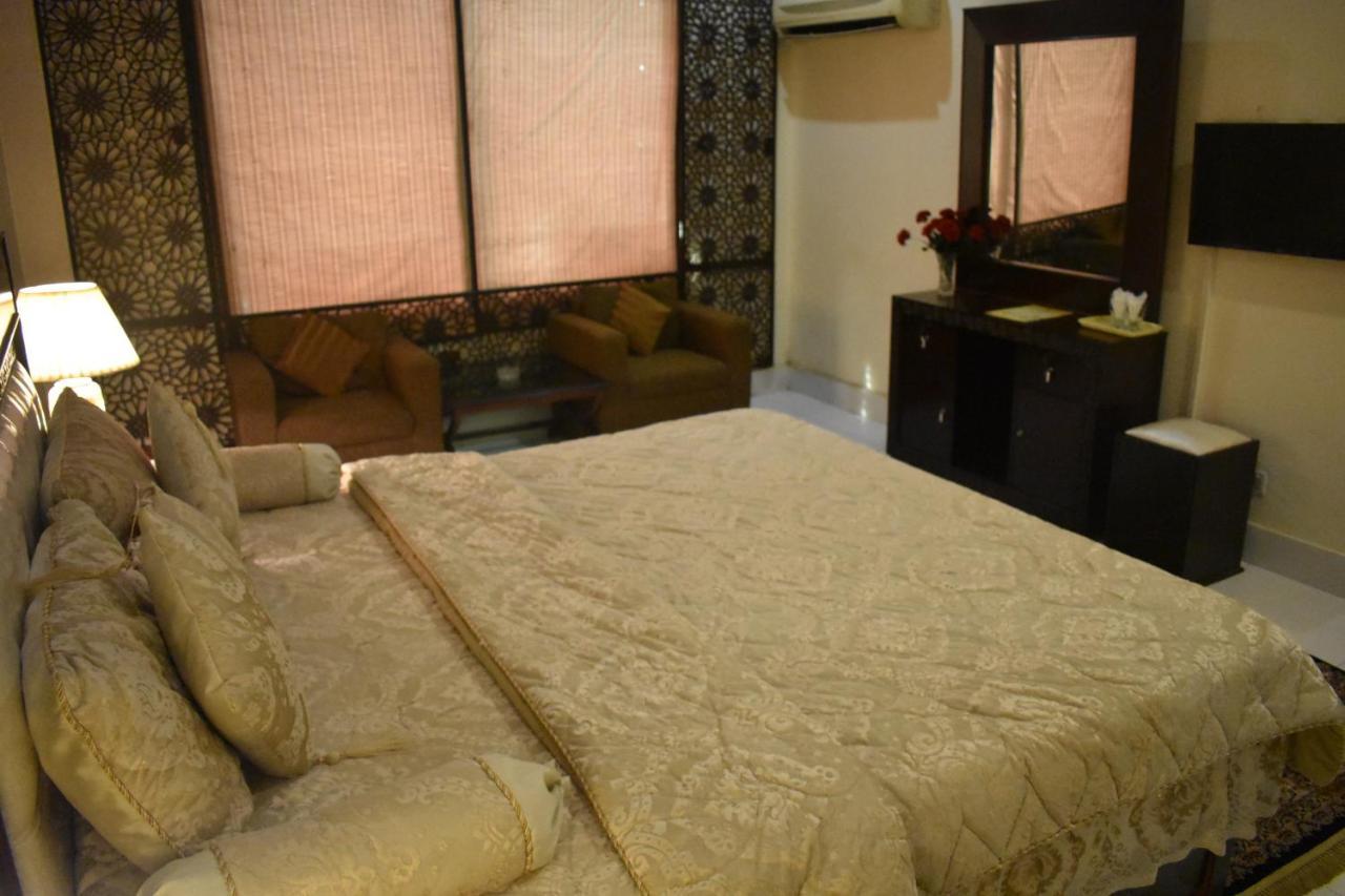 Hotel Royal Palace راوالبيندي المظهر الخارجي الصورة